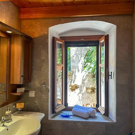 Symi Uptown Indigo Apartment Exterior photo
